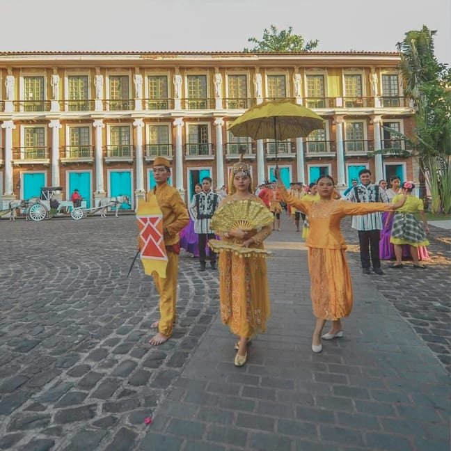 Las Casas Filipinas de Acuzar