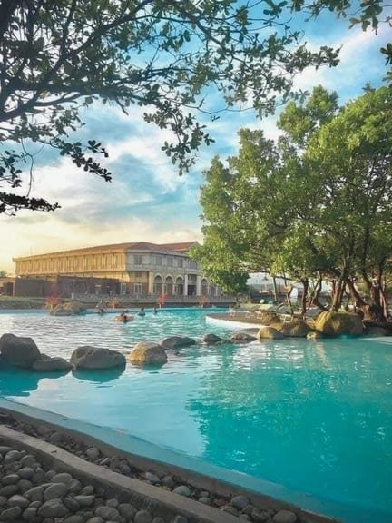 Las Casas pool